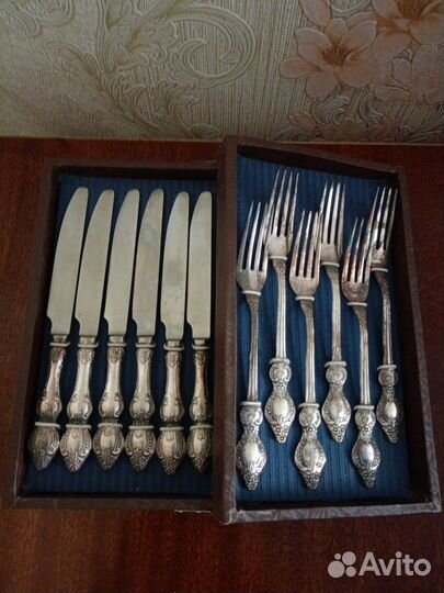 Набор столовых приборов мельхиор