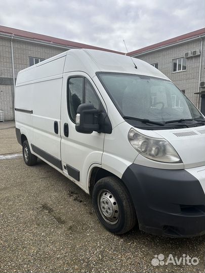 Peugeot Boxer цельнометаллический, 2014