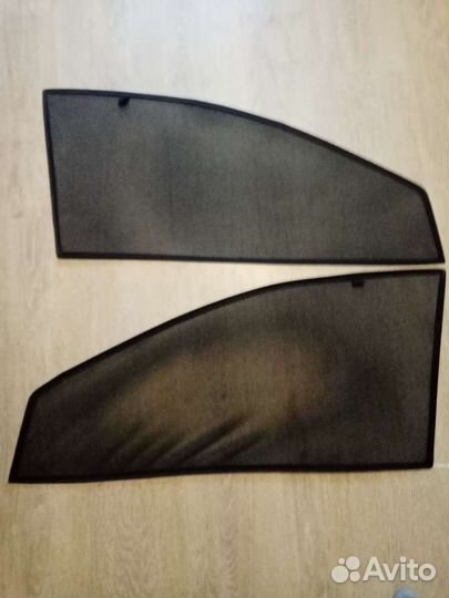 Шторки на Ниссан tiida