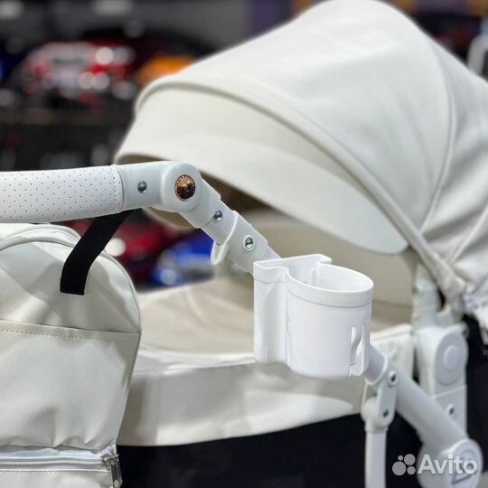 Коляска 3 в 1 белая кожа Luxmom 608-2