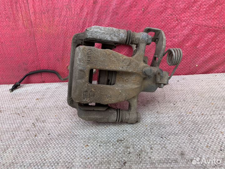 RIO 3 Solaris 1 Суппорт Задний Левый