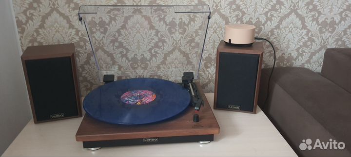 Виниловый проигрыватель Lenco LS-100 wood