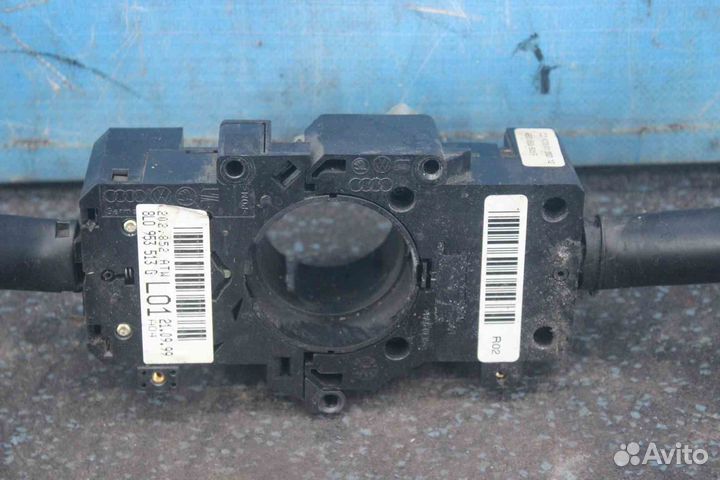 Блок подрулевых переключателей Volkswagen Passat