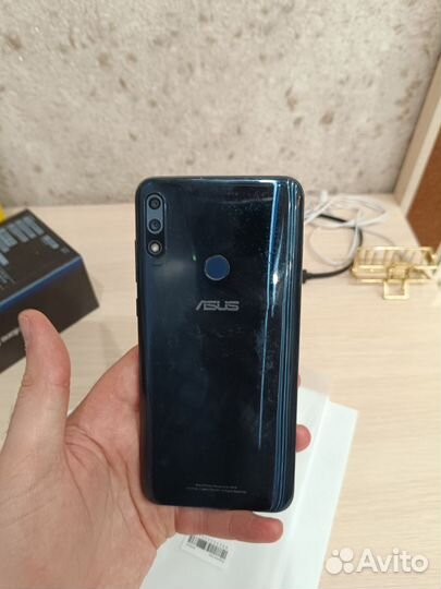 ASUS Zenfone Max Pro (M2) ZB631KL, 4/64 ГБ