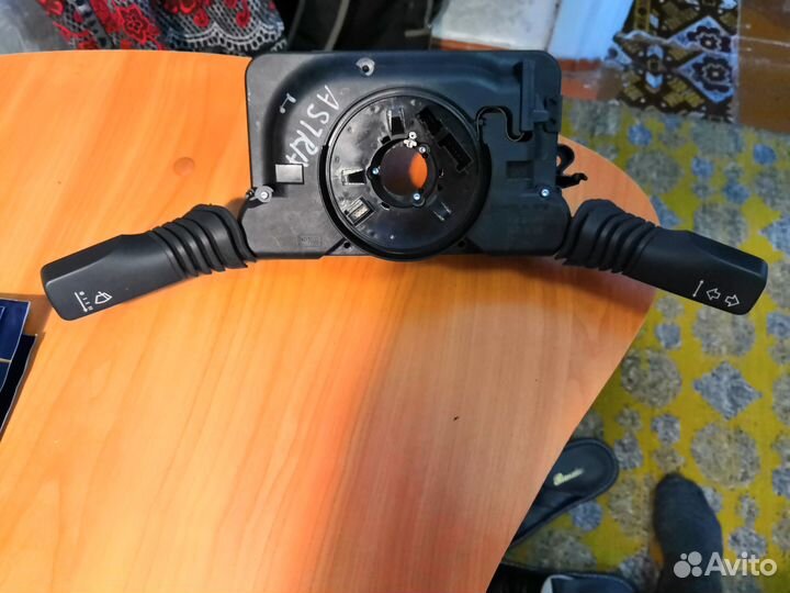 Подрулевой блок и замок багажника к Опель Астра Н