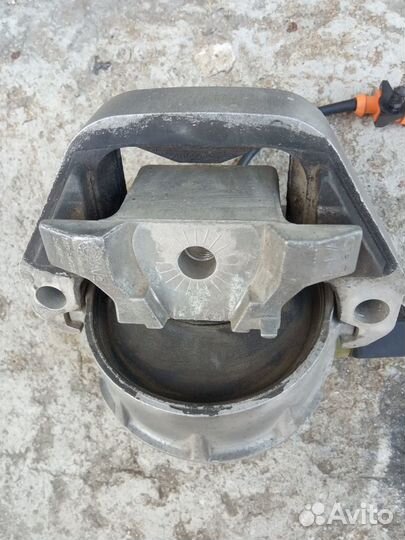 Опора 4G0199381NT