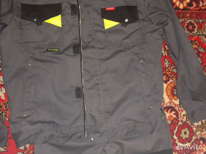 Костюмы летние