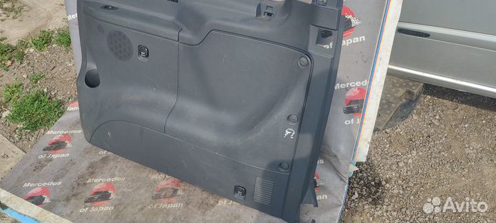 Обшивка багажника w639 Mercedes-Benz Viano правая