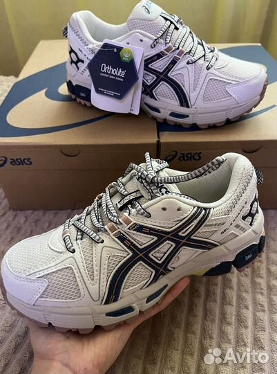 Кроссовки asics