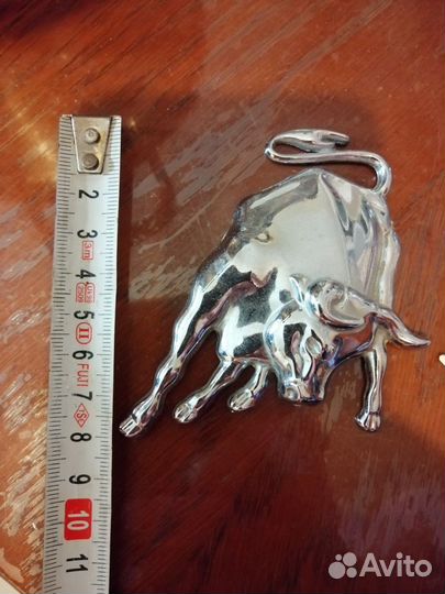 Хромированные шильдики