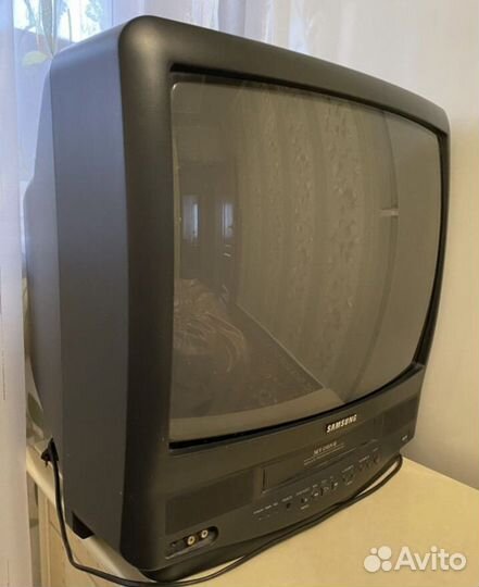 Телевизор видеодвойка Samsung