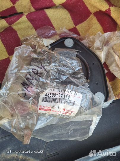 Опора передней стойки Toyota Camry