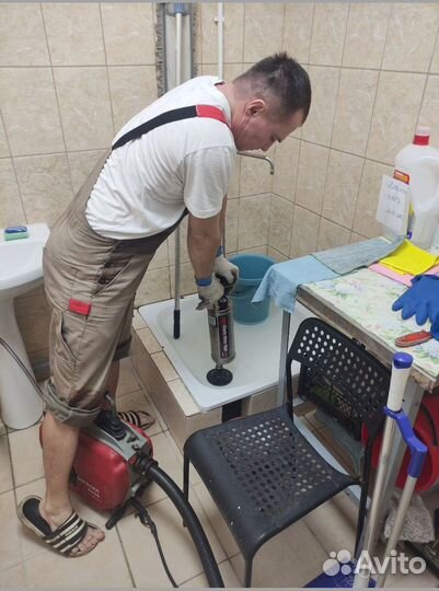 Прочистка канализационных труб. Устранение засоров