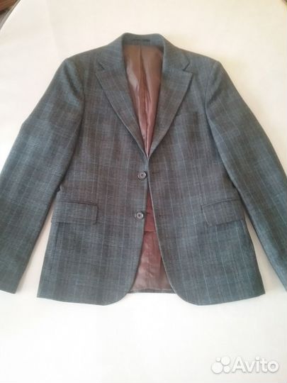 Мужской костюм тройка 46