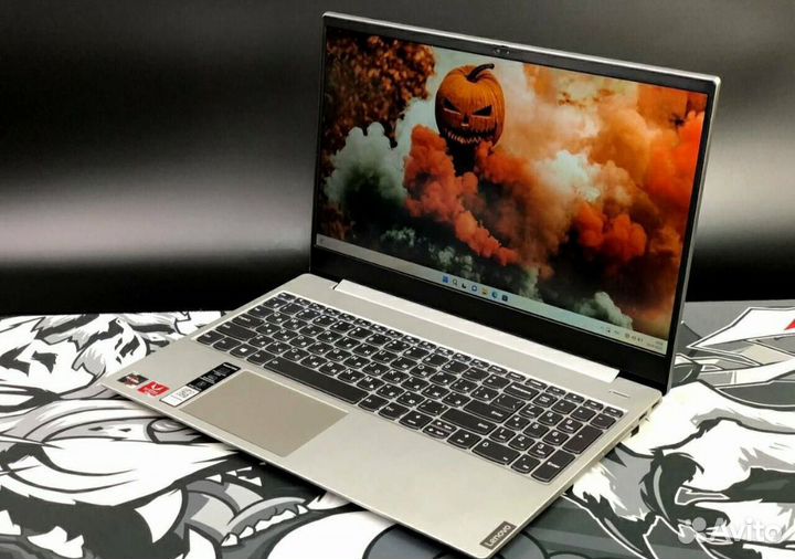 Игровой Мощный Lenovo Ryzen 3-3200U/SSD256/озу8