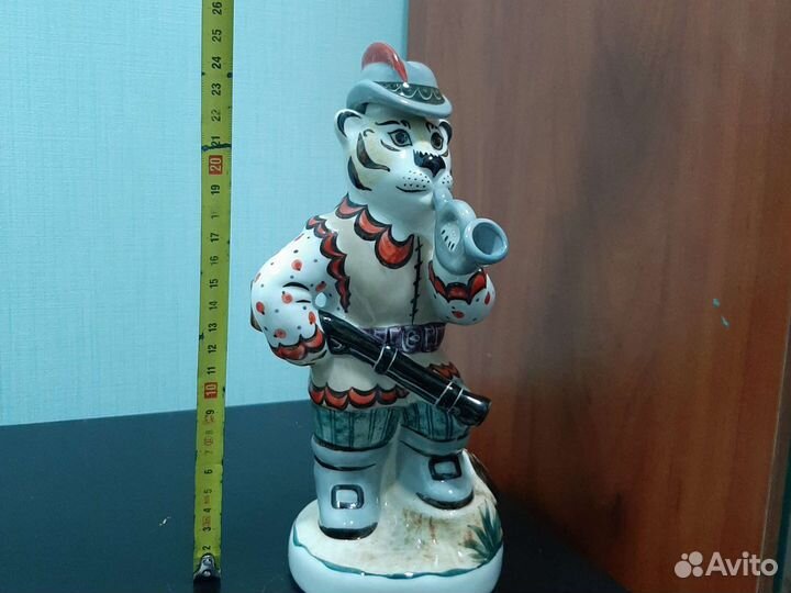 Охотник тигр фарфор В наличии