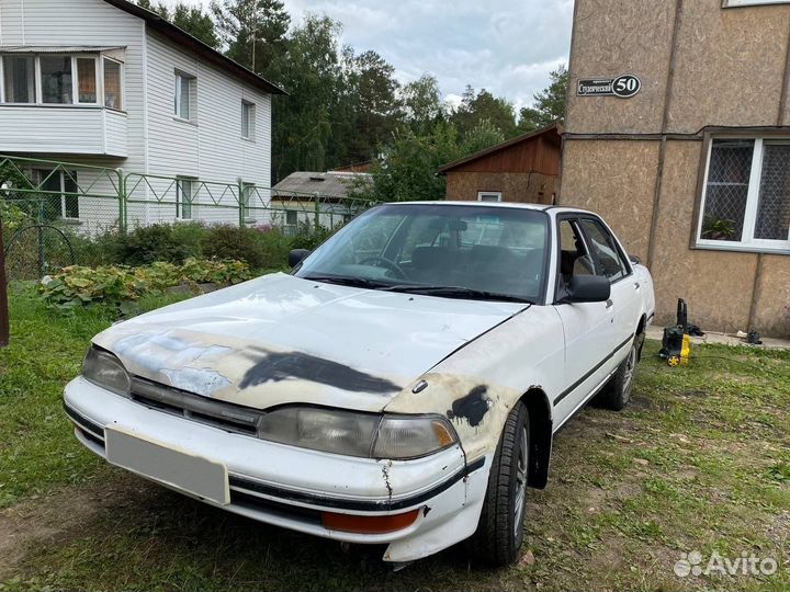 Toyota Carina 1.5 AT, 1991, битый, 454 000 км