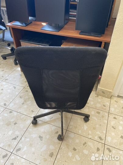 Компьютерное кресло