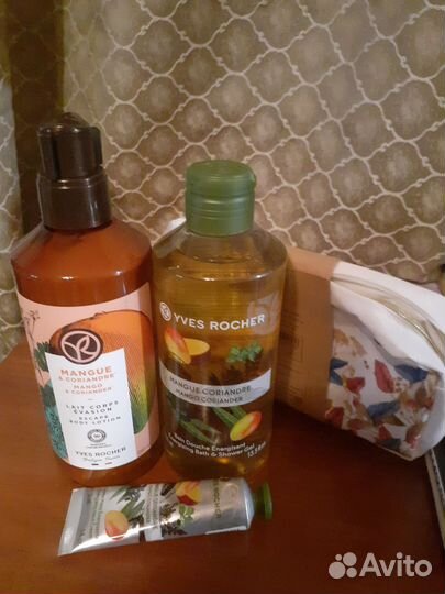 Косметические наборы Ив Роше