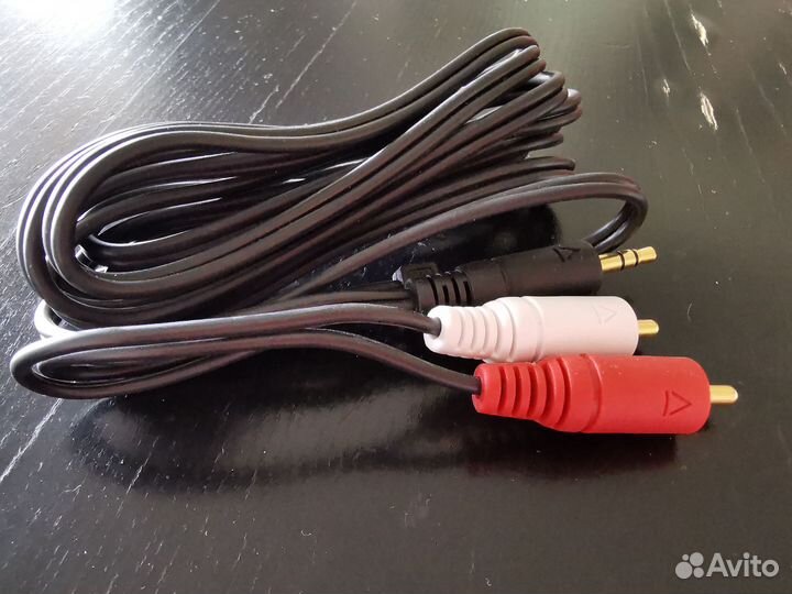 Аудио-видео кабель