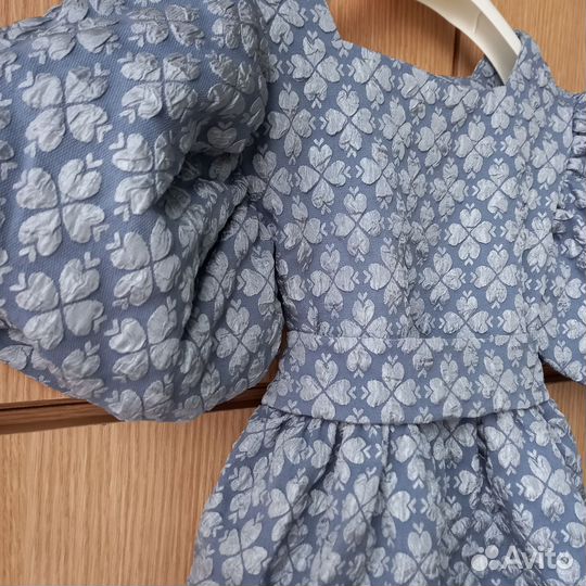 Платье для девочки 104 новое