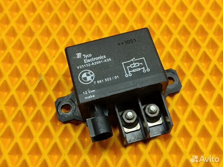 Реле включения вентилятора Bmw 7 F01 4.4 N63 2011