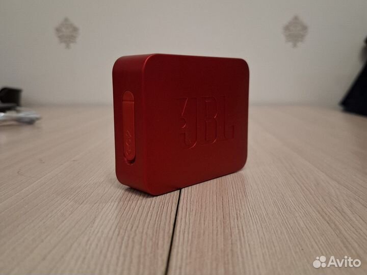 JBL Go2