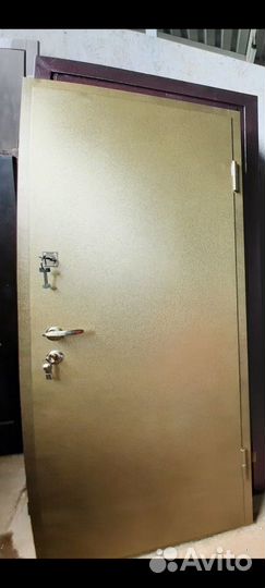 Дверь в квартиру с отделкой винил кожа