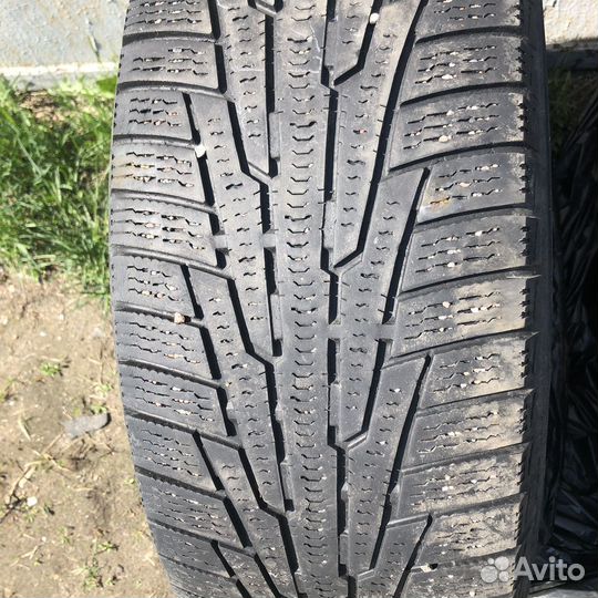 Goodyear Aquatred 215/65 R16 98K