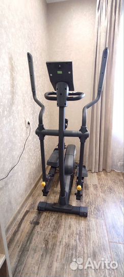 Эллиптический тренажер torneo