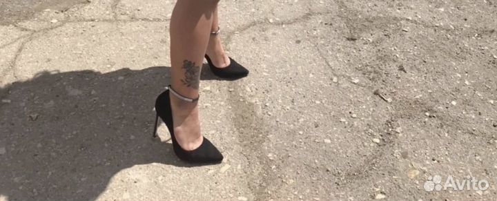 Туфли лодочки со стразами