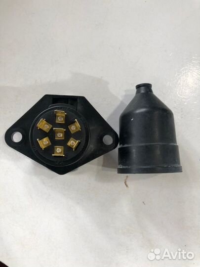 Гнездо разъёма Erich Jaeger