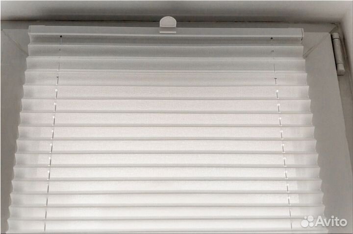 Рулонные шторы/Жалюзи