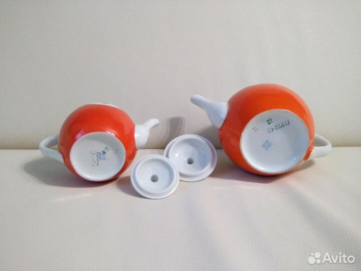 Чайники фарфор, 2шт и конфетница. СССР