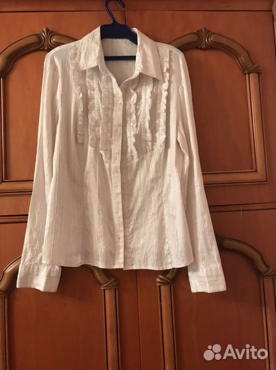 Блузки белые