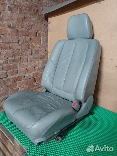 Сиденье переднее правое Nissan Maxima A33