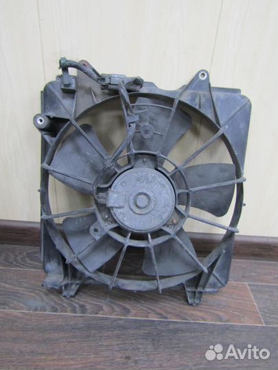 Диффузор с вентилятором (основной) honda Civic 5D