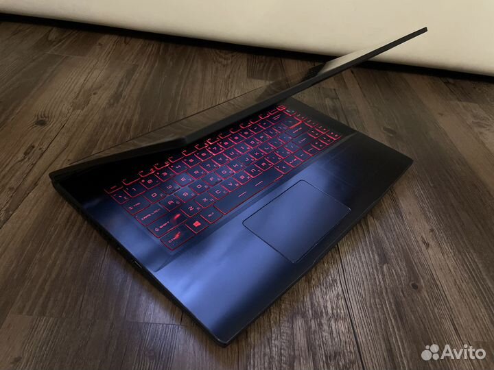 MSI FHD IPS 120 HZ i7-9750H/GTX 1660Ti 6Gb gddr6/1