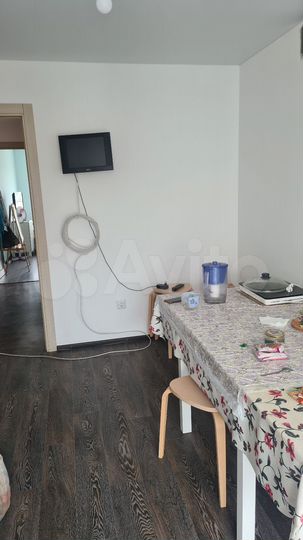 2-к. квартира, 56 м², 3/3 эт.