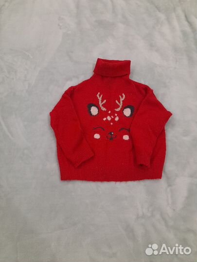 Свитер,комбинезон джинсовый на девочку