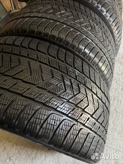 Pirelli Scorpion Winter 275/45 R20 и 305/40 R20 90Y