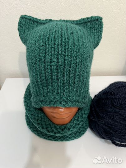 Шапка с ушками и снуд на осень весну