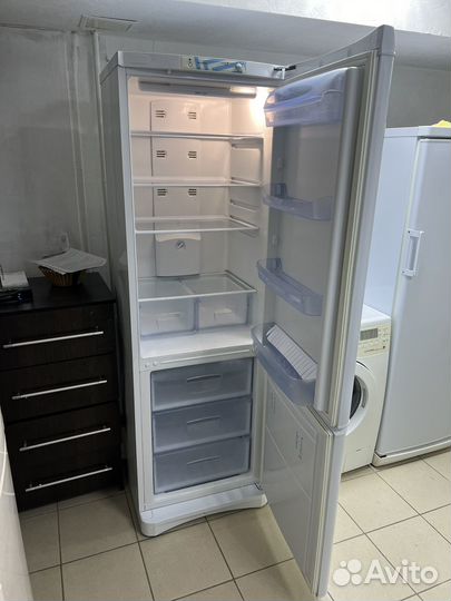 Холодильник indesit no frost