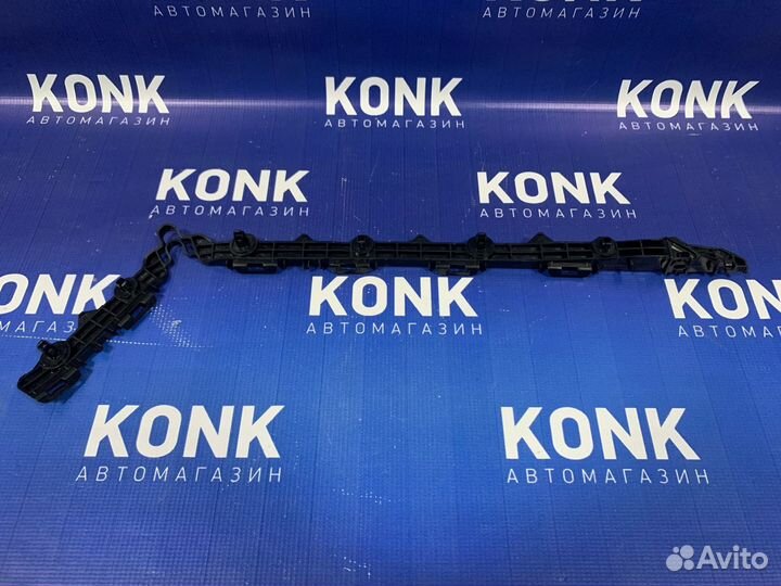 Задний правый замок бампера на Тойота Камри V50/55