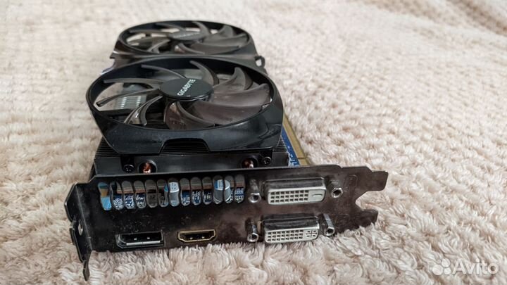 Видеокарта GigaByte GeForce GTX 670 2GB