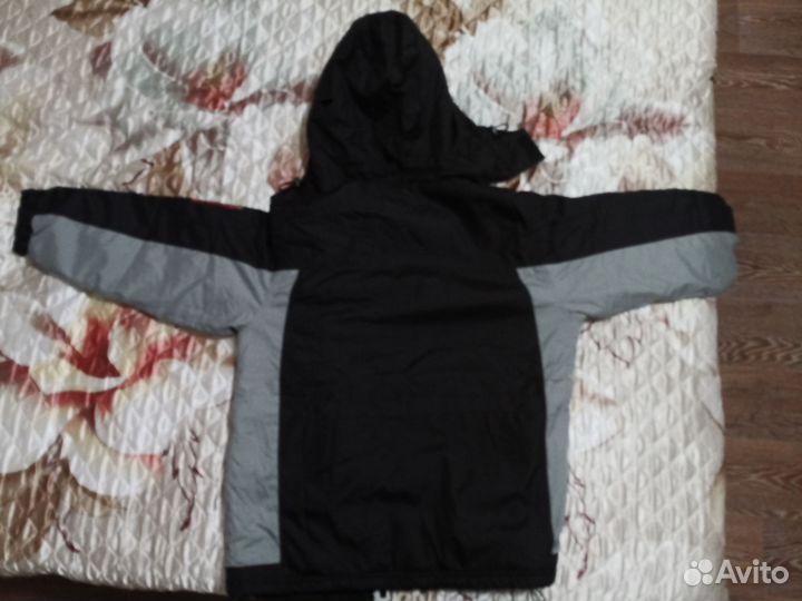 Куртка для мальчика новая