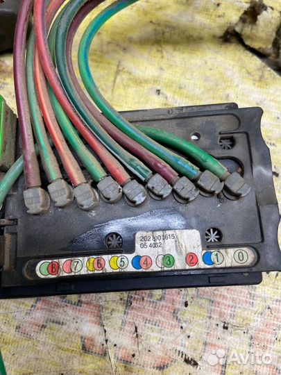 Клапан Mercedes-Benz C-Class W202 M111 1997