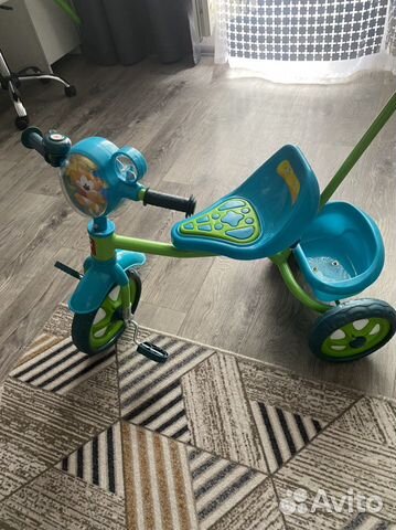 Трехколесный велосипед