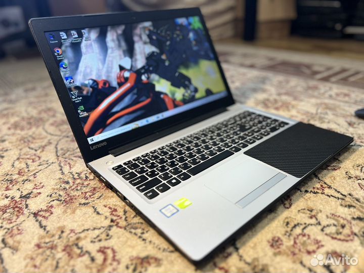 Игровой Ноутбук Lenovo i3-6006u/12гб/GeForce 920m