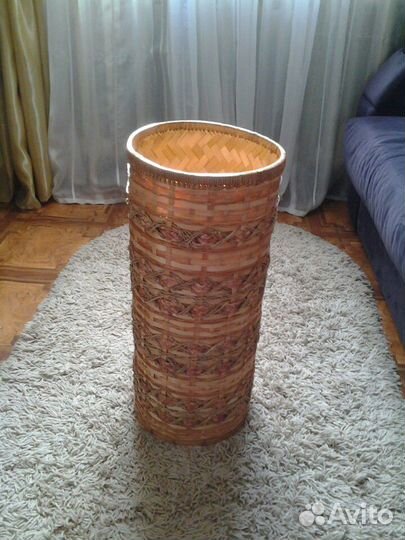 Ваза напольная плетеная